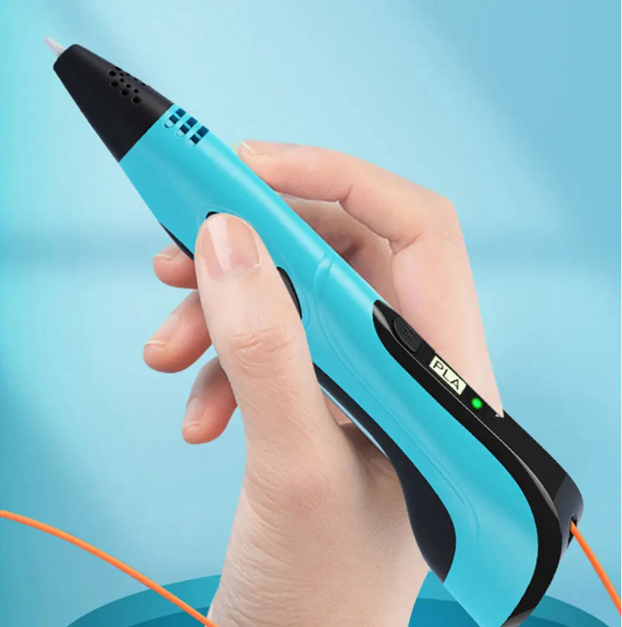 3d pen on hand