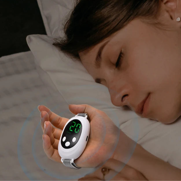Sleep Device Palm Serenity woman sleeping